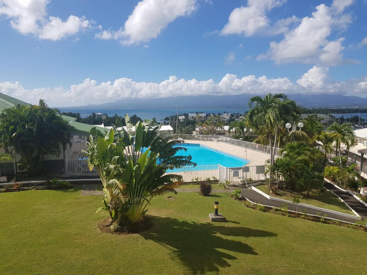 Superbe Studio En Duplex, Vue Sur Mer Et Piscine Lägenhet Le Gosier  Exteriör bild